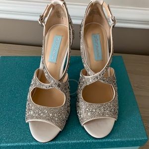 Betsey Johnson SB Sage Heeled Sandal